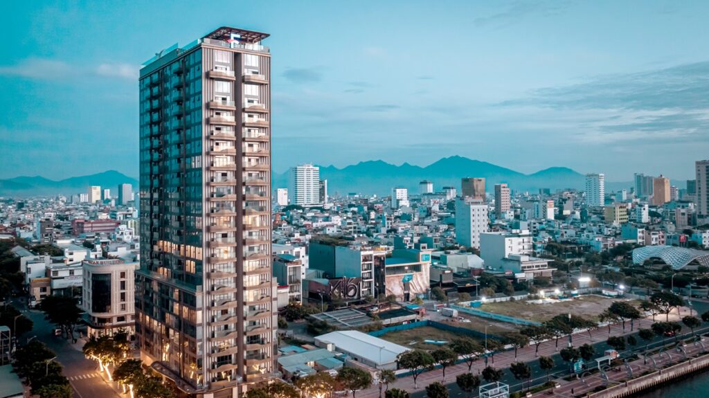 Filmore Da Nang