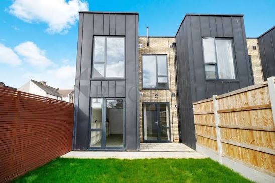 Enfield Mews